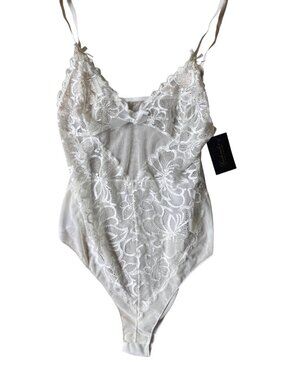 Fredericks of Hollywood Sheer Lace Floral Camisole Bodysuit 1X White Romantic